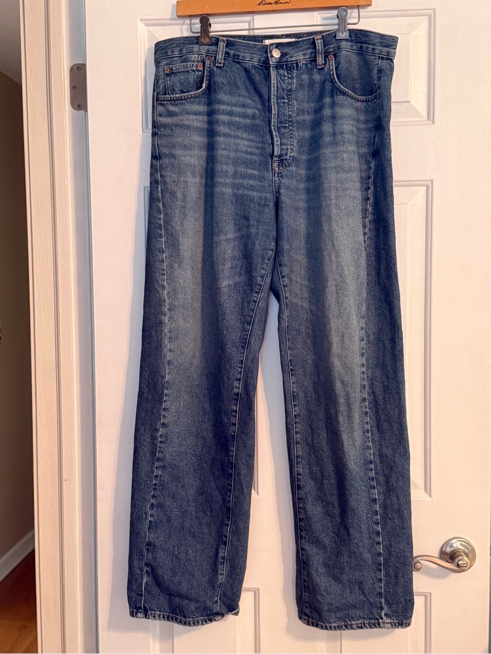 Madewell The Pieced Barrel Leg Jeans in Mosby Wash - Picture 2 of 5